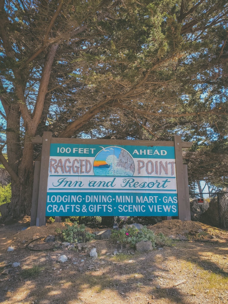A sign that welcomes guests to the Ragged Point Inn in Big Sur